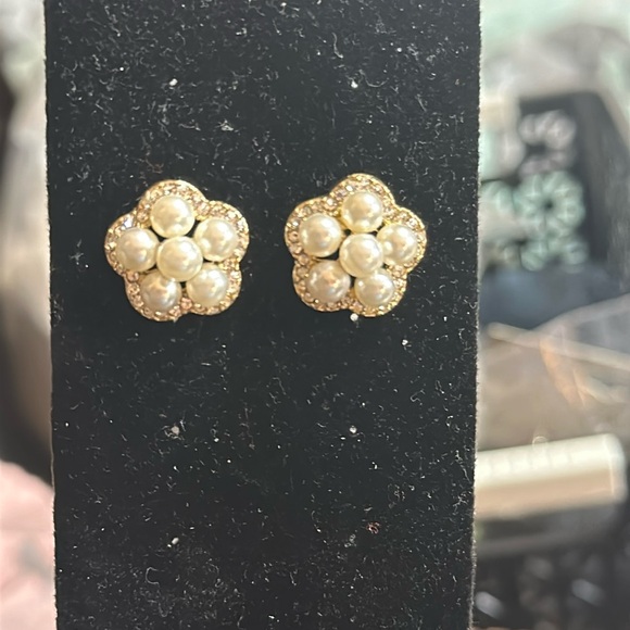 Jewelry - Faux Pearl Earrings